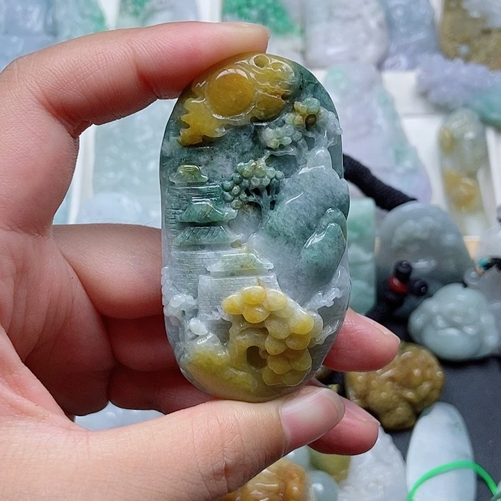 翡翠未镶嵌颈饰翡翠