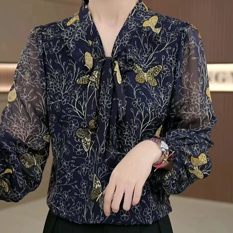 春日蝶序气质长袖法式衬衫2025新款优雅飘带小衫时尚显瘦上衣