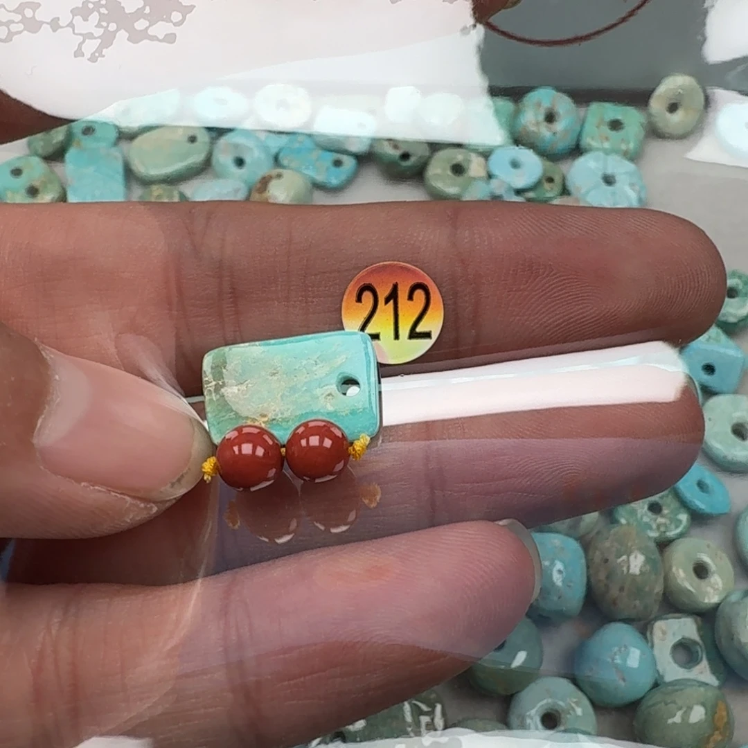 南红玛瑙未镶嵌珠宝奇石