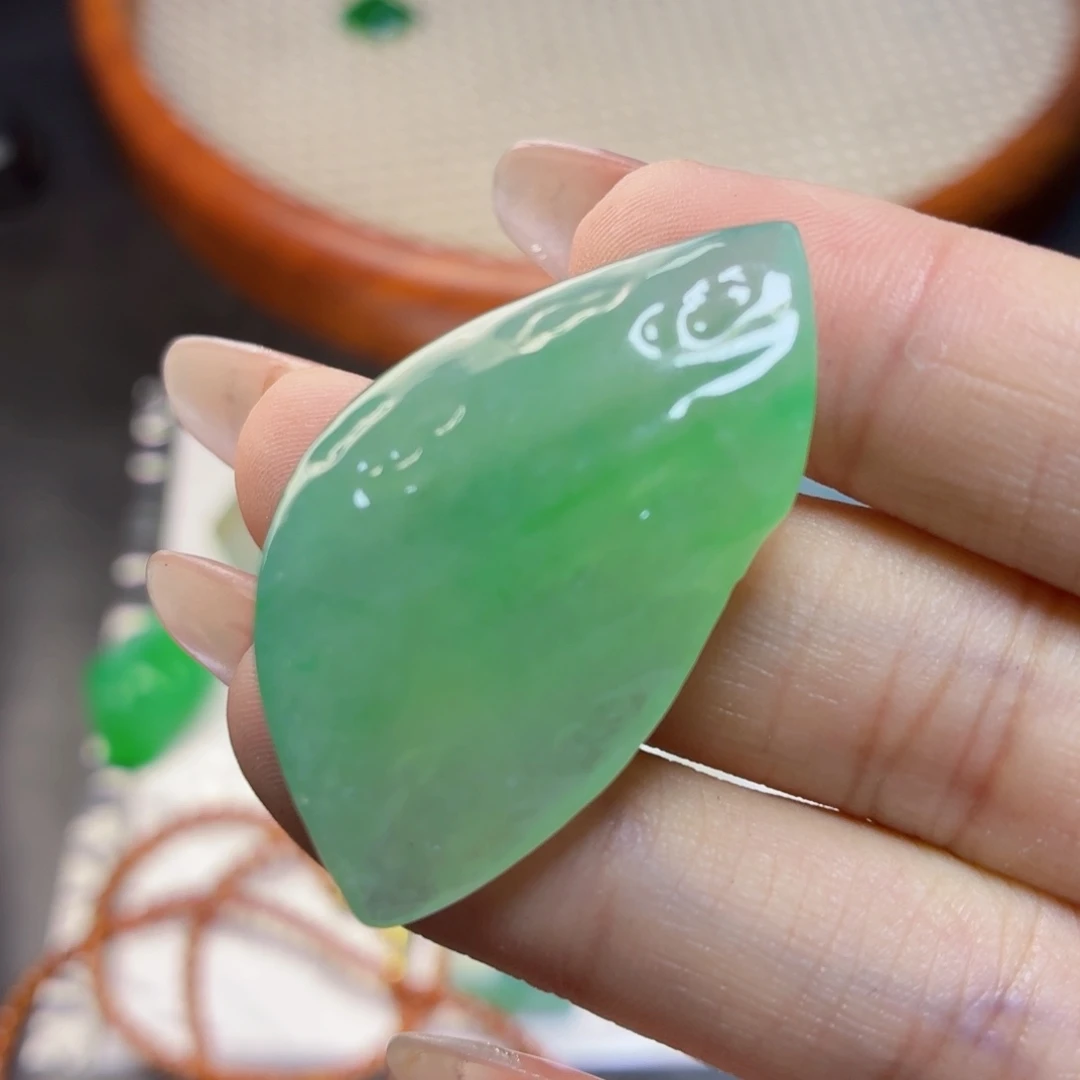 定制翡翠未镶嵌翡翠首饰