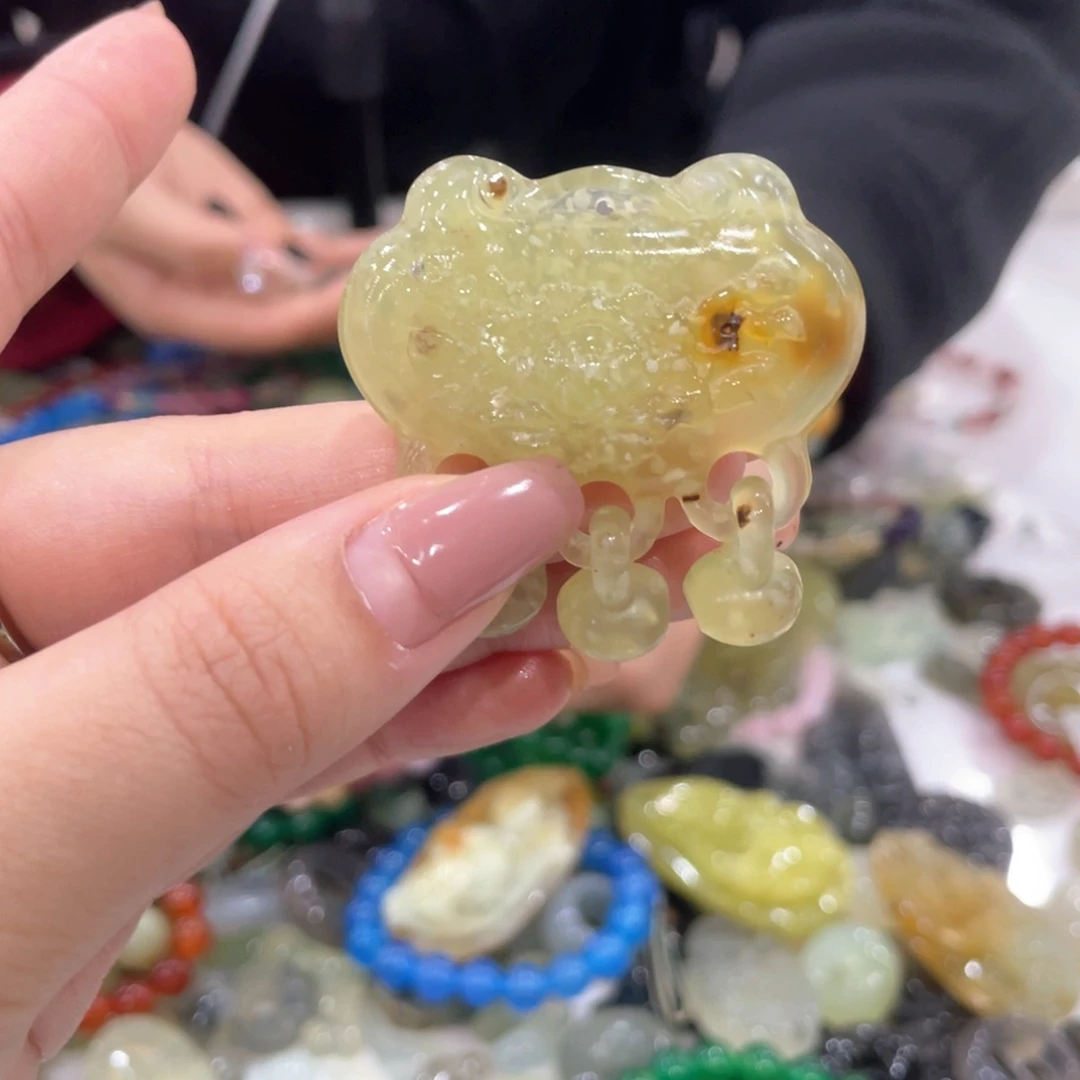 蛇纹石玉未镶嵌手镯武*