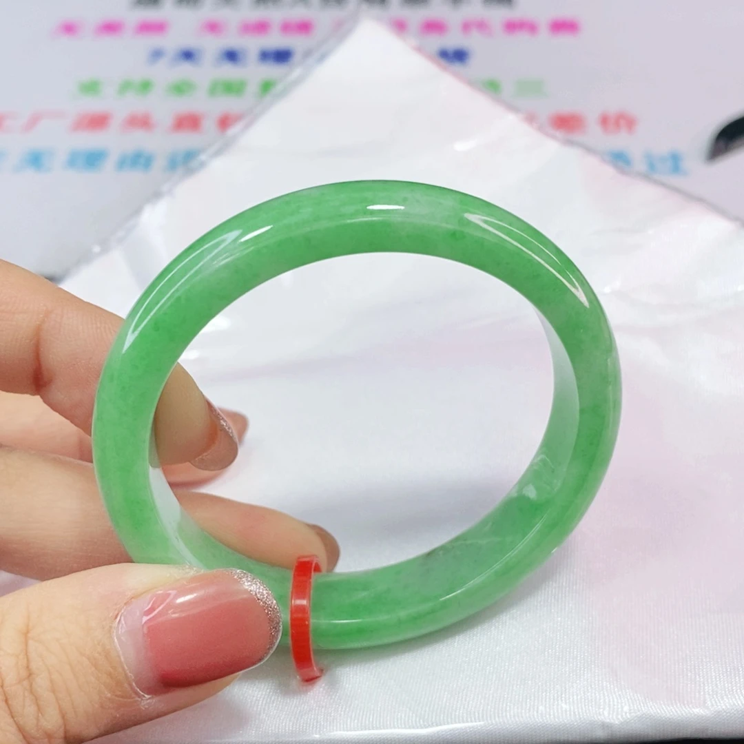 未镶嵌手镯（贵妃镯）翡翠50.4圈