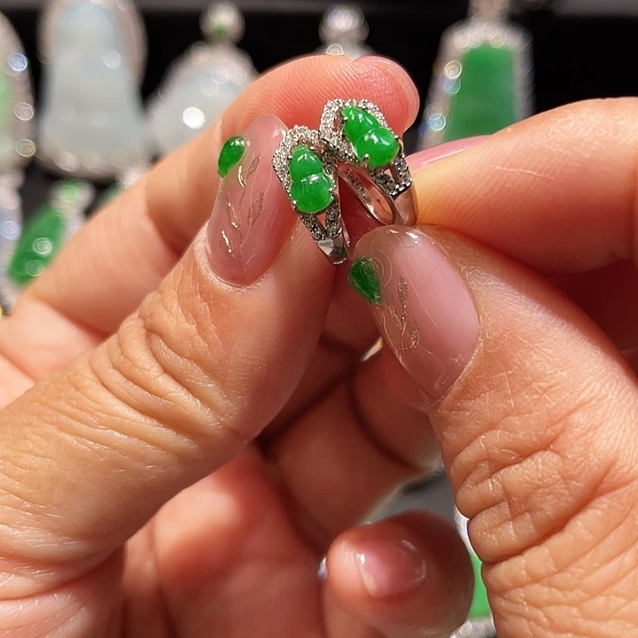 翡翠银S925镶嵌颈饰