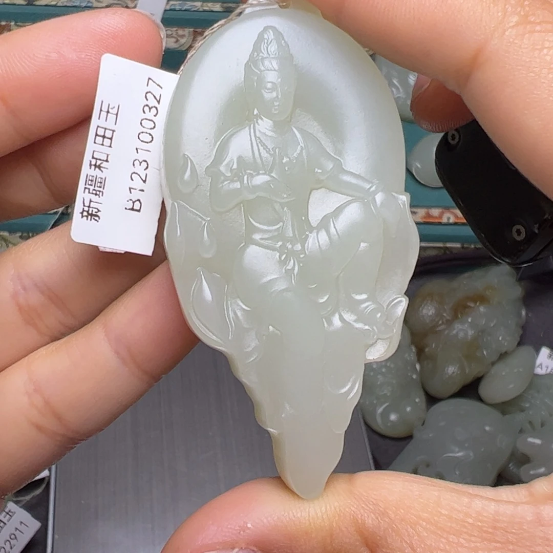 和田玉颈饰未镶嵌