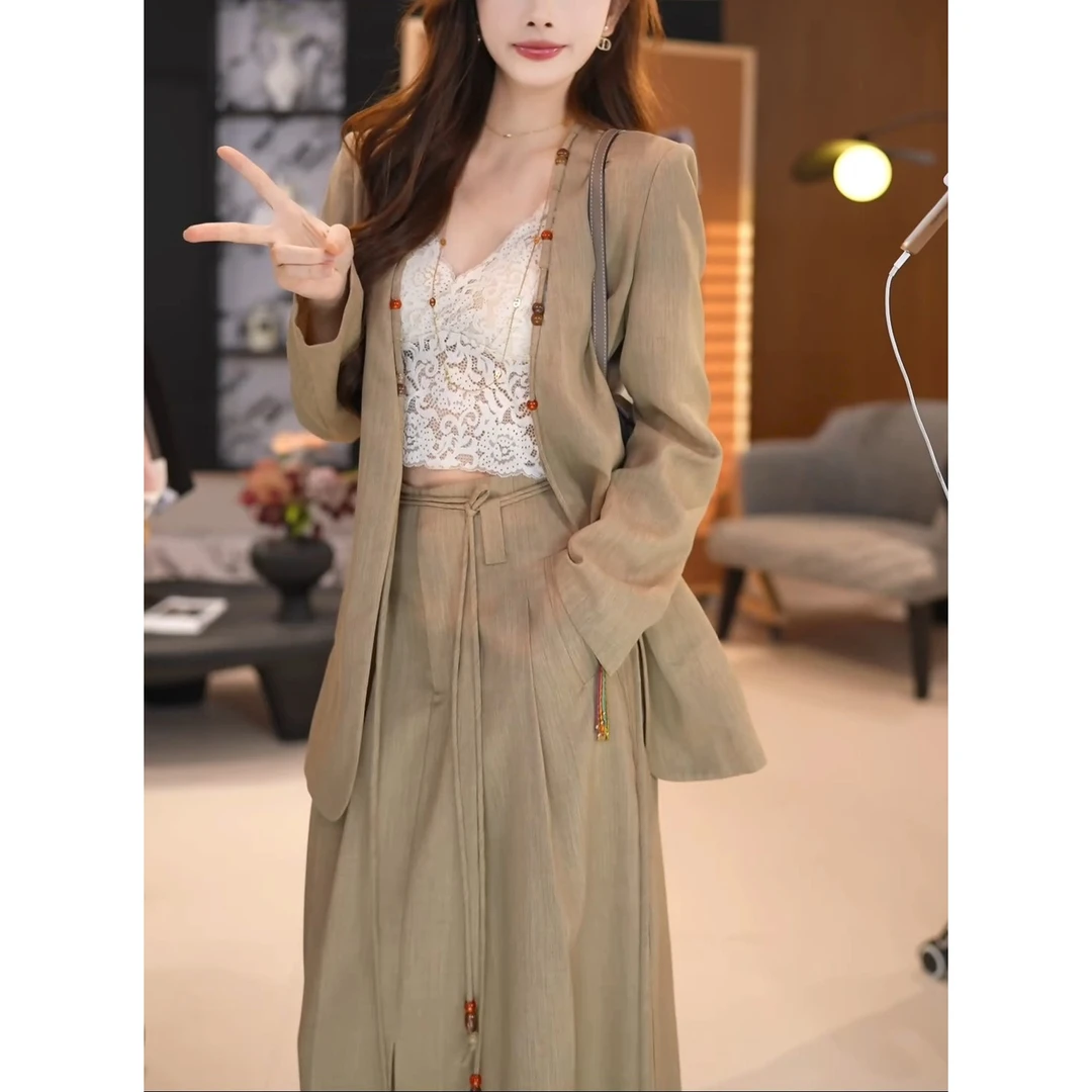 早秋时尚气质外套休闲开叉半身裙2025新款串珠系带设计感两件套装