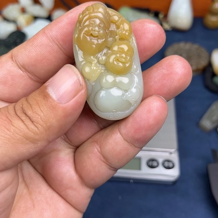 和田玉颈饰未镶嵌