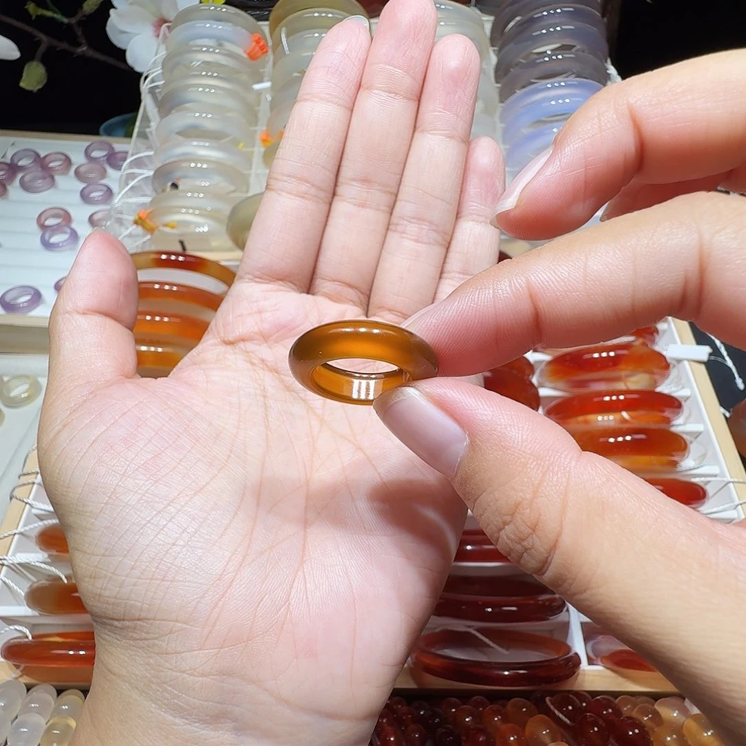 未镶嵌戒圈玛瑙/玉髓