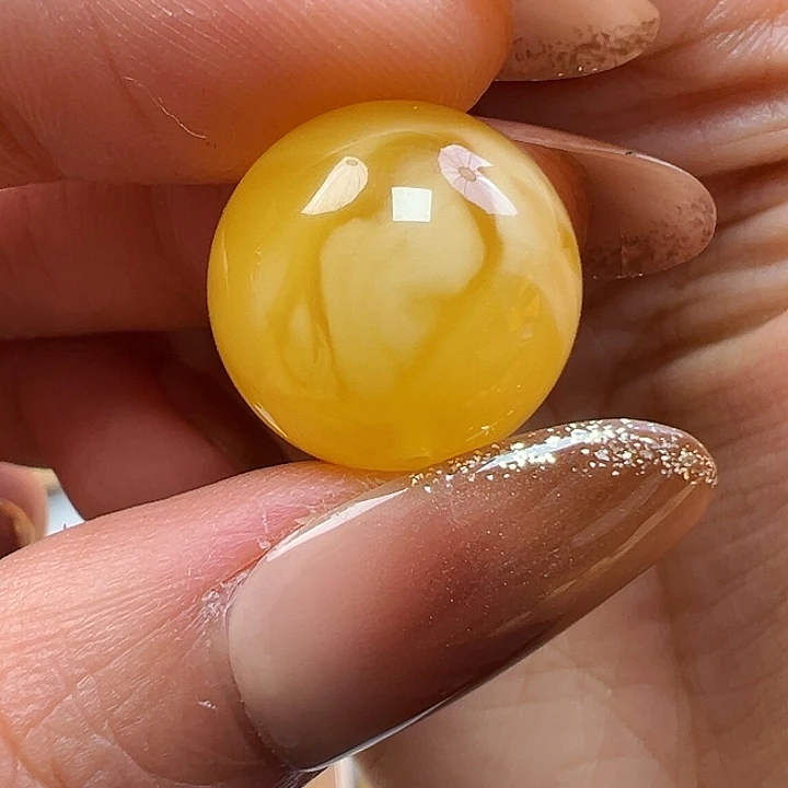 蜜蜡未镶嵌珠宝奇石