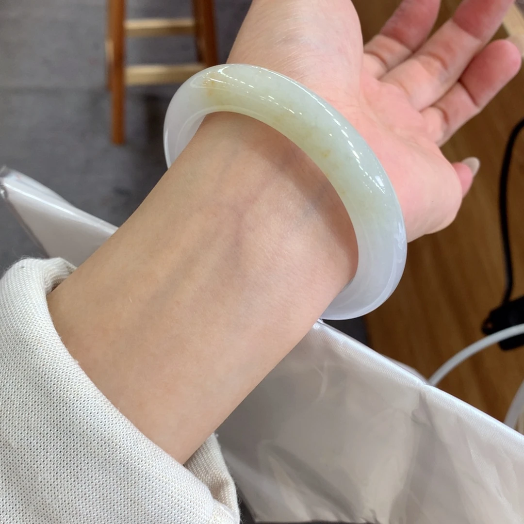 翡翠未镶嵌手镯天然Ａ货翡翠56/57