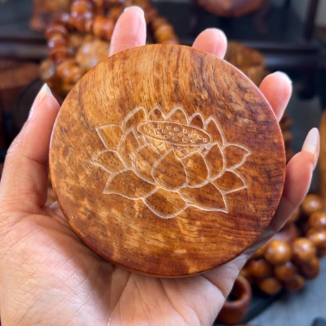 【闪购商品】松木（琥珀木）把件