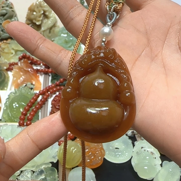 蛇纹石玉未镶嵌吊坠