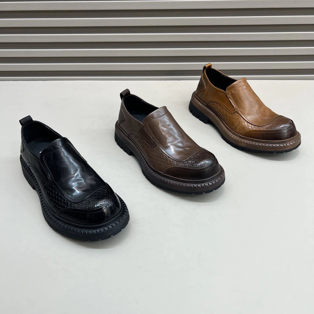 时尚牛皮皮鞋真皮大底时尚皮靴圆头商务风套脚男士平底低帮百搭