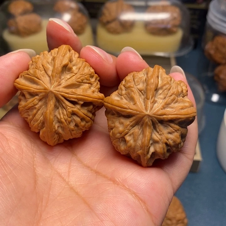 【闪购商品】文玩核桃把件雨花石正四棱