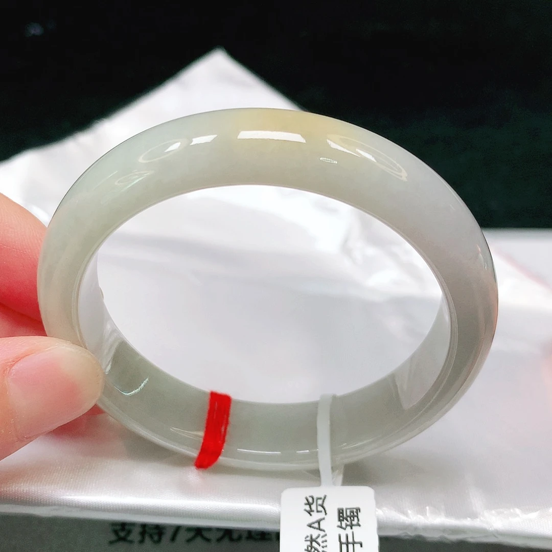 翡翠手镯未镶嵌40号