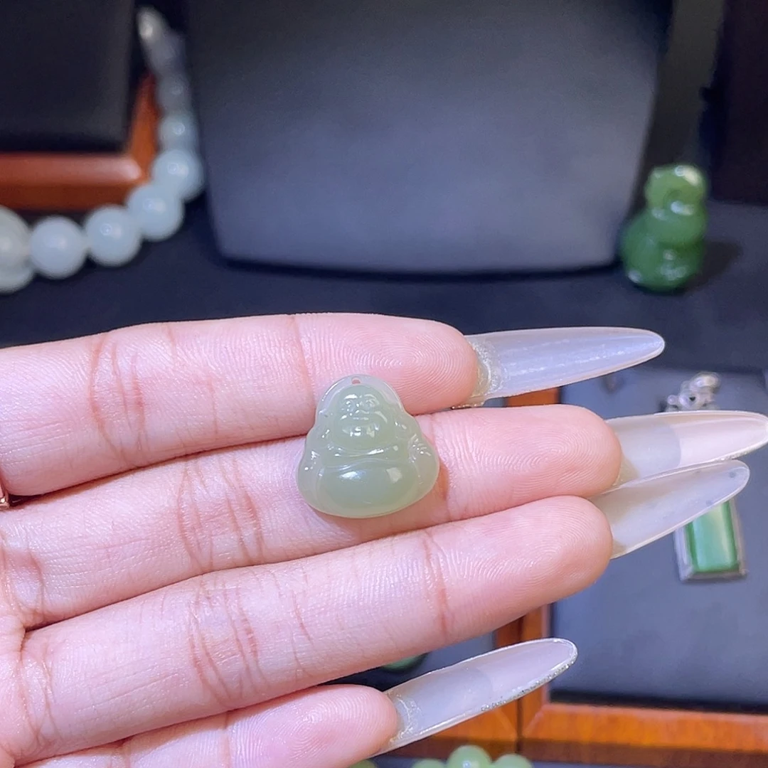 颈饰未镶嵌和田玉