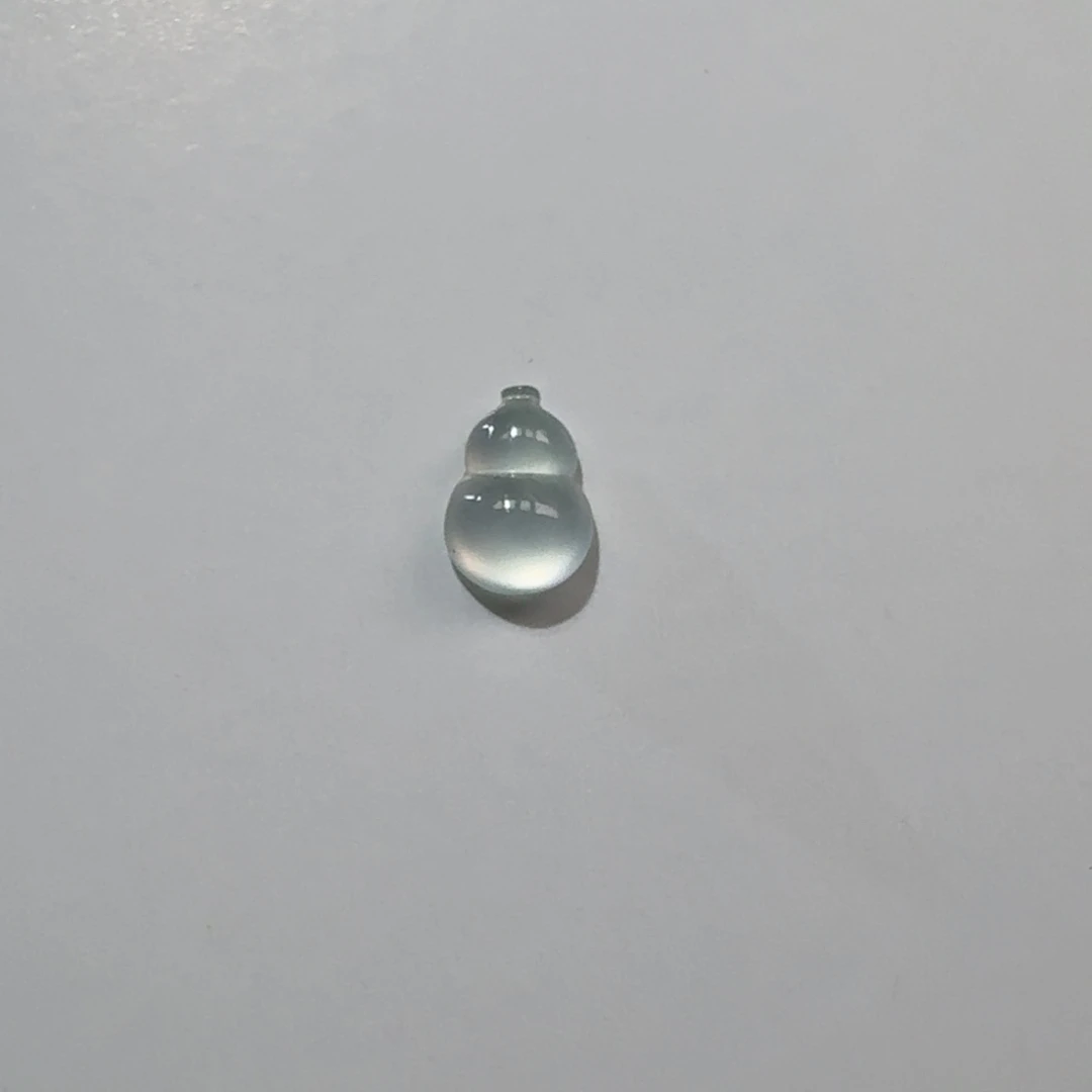 翡翠未镶嵌颈饰葫芦