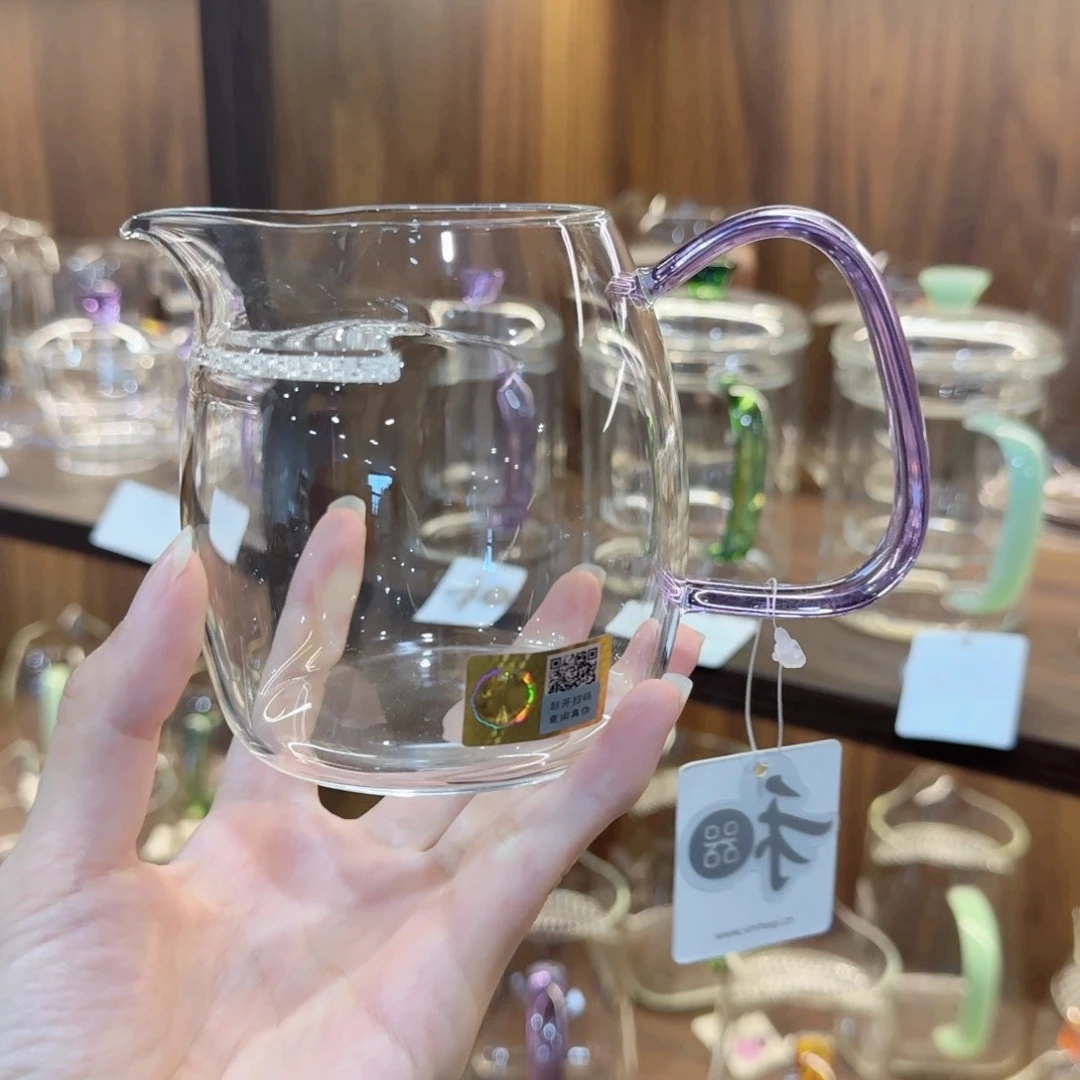 泰然月牙浅紫色。。