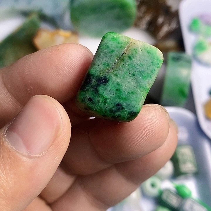 翡翠散珠天然翡翠A货挂件