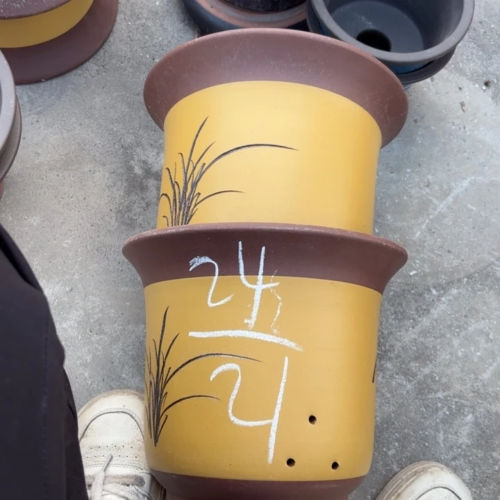 紫砂花盆紫砂的花