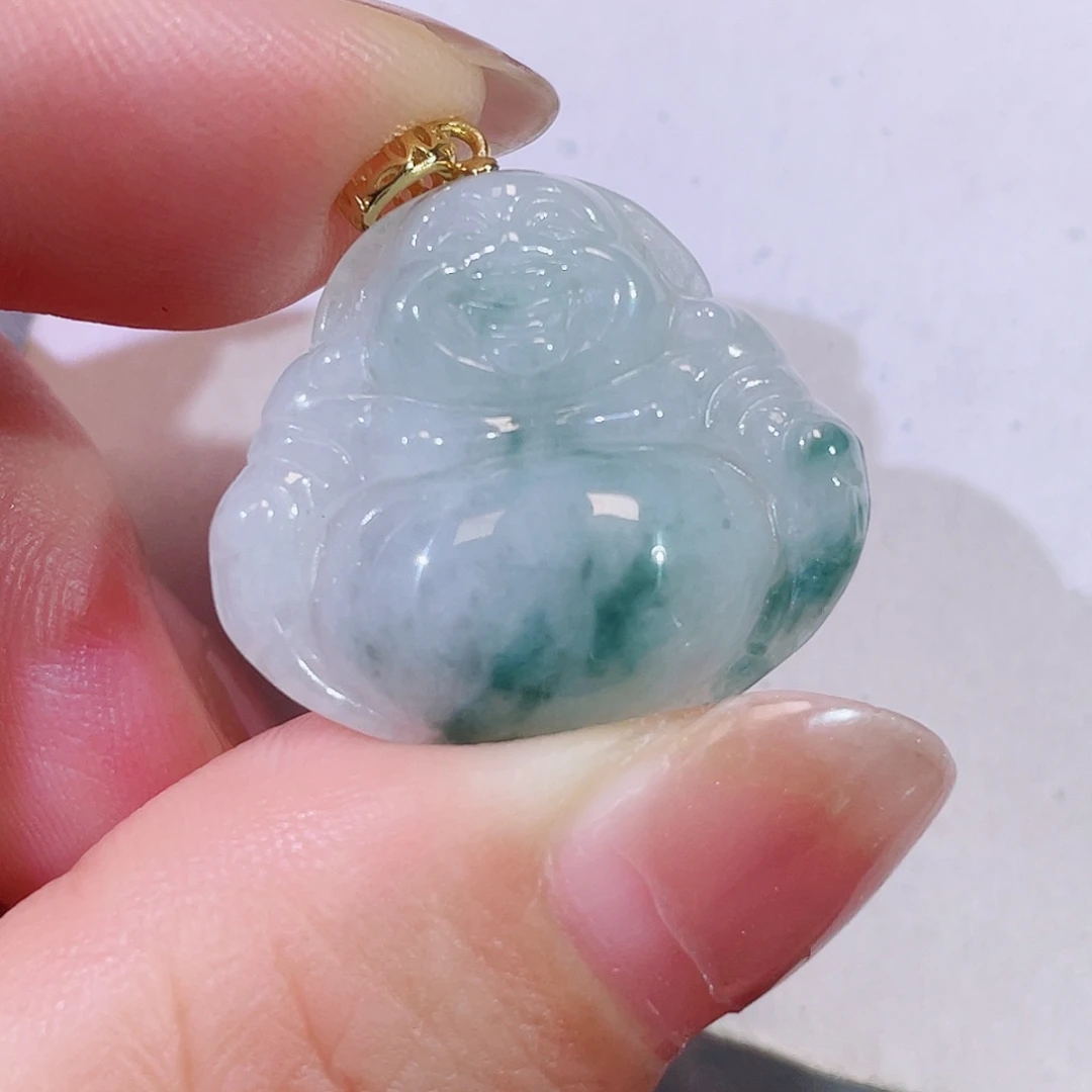 翡翠未镶嵌颈饰佛公
