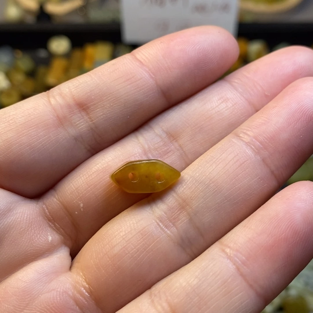 【闪购商品】未镶嵌岫玉配珠?