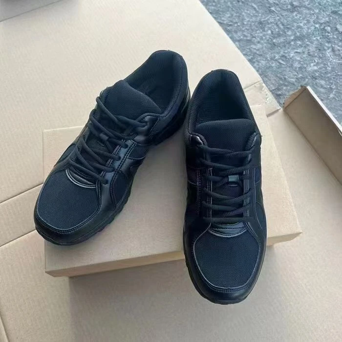 黑色春秋作训鞋户外耐磨防滑轻便训练鞋男女低腰小黑鞋休闲运动鞋