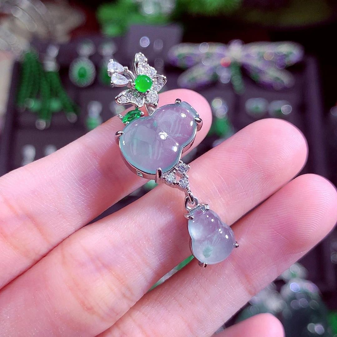 颈饰未镶嵌翡翠天然