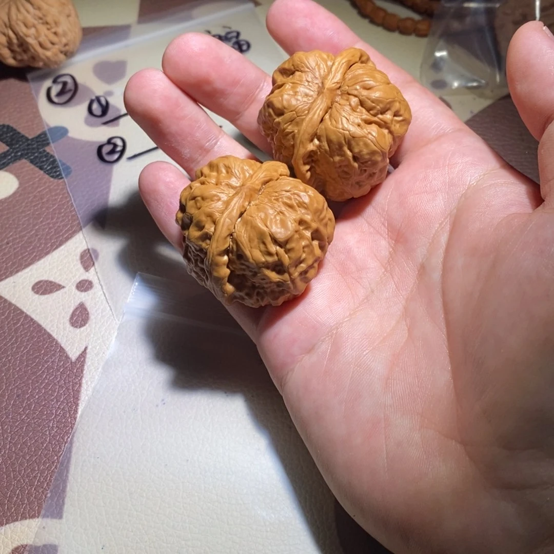 核桃把件全品无修蛙 喷砂打底