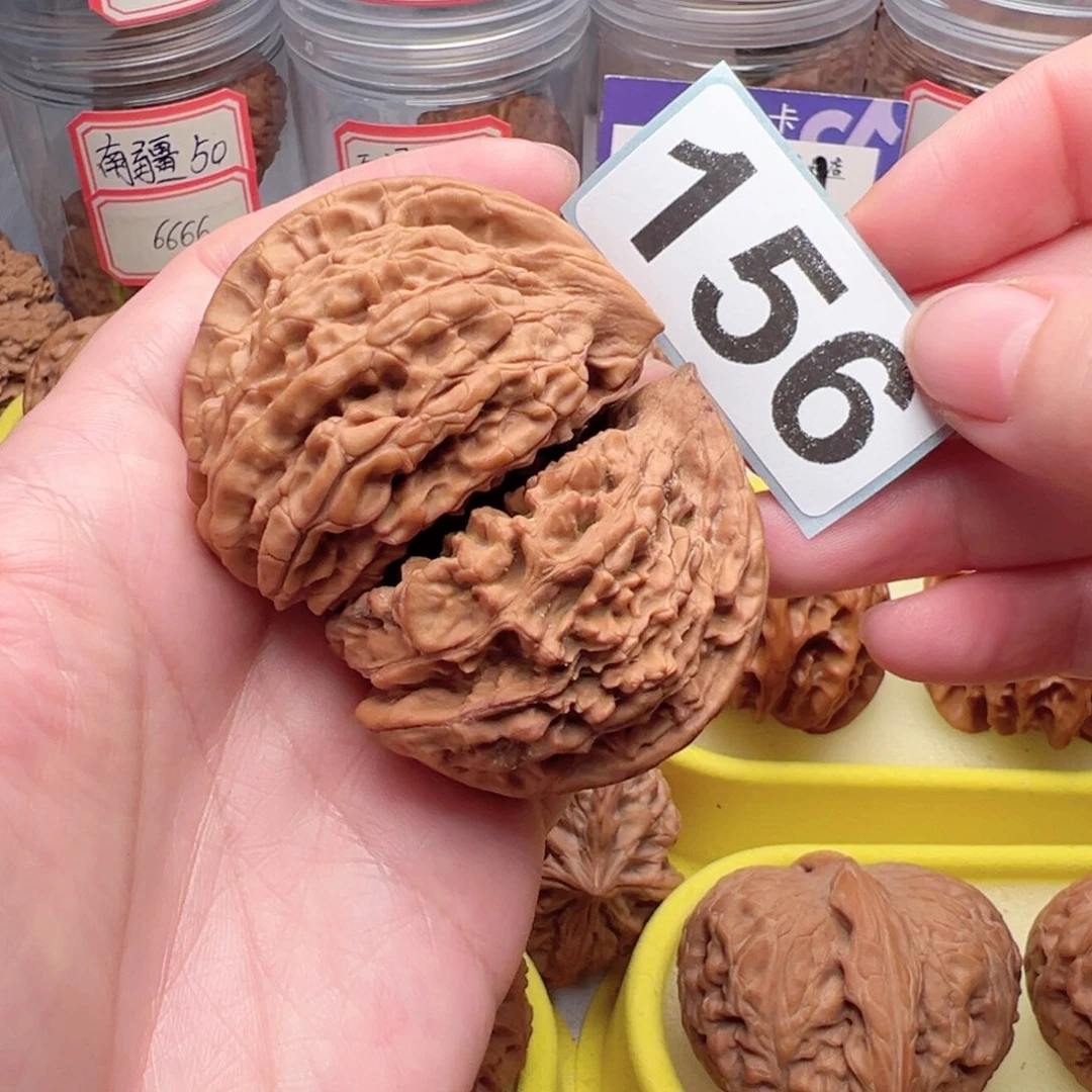 文玩核桃把件找*156不退不换