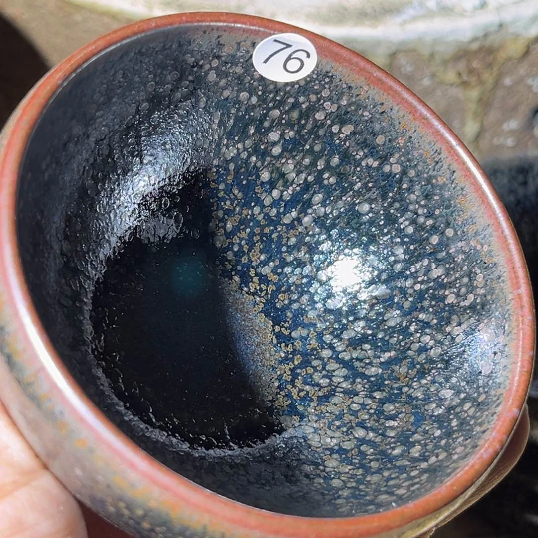 茶盏义兴龙窑坚持真柴烧