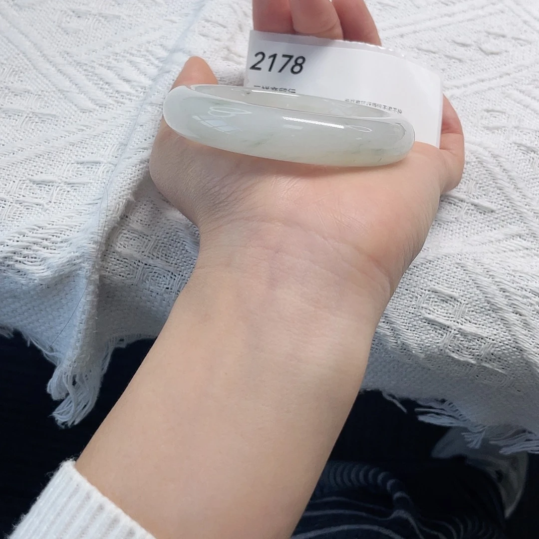 石英质玉未镶嵌手镯2178