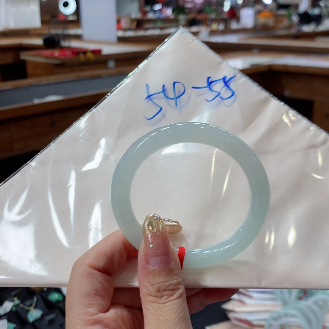 翡翠未镶嵌手镯买断