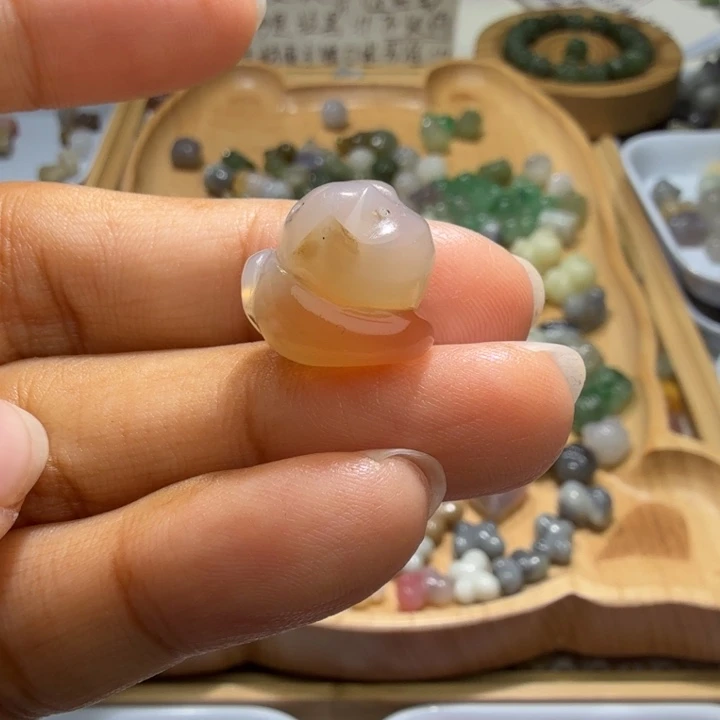 和田玉未镶嵌珠宝半成品