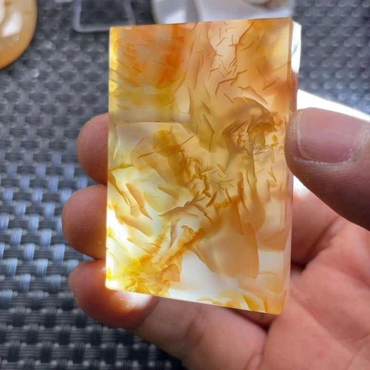 伝***迴玛瑙/玉髓未镶嵌颈饰