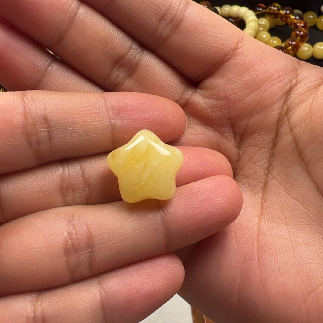 蜜蜡颈饰未镶嵌呆****?星星（打孔不退换）