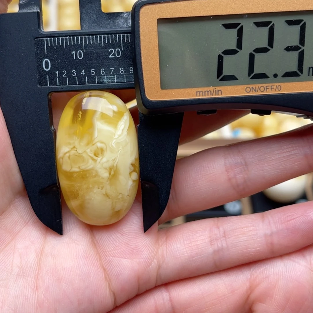 未镶嵌琥珀裸石蜜蜡随形吊坠 思思