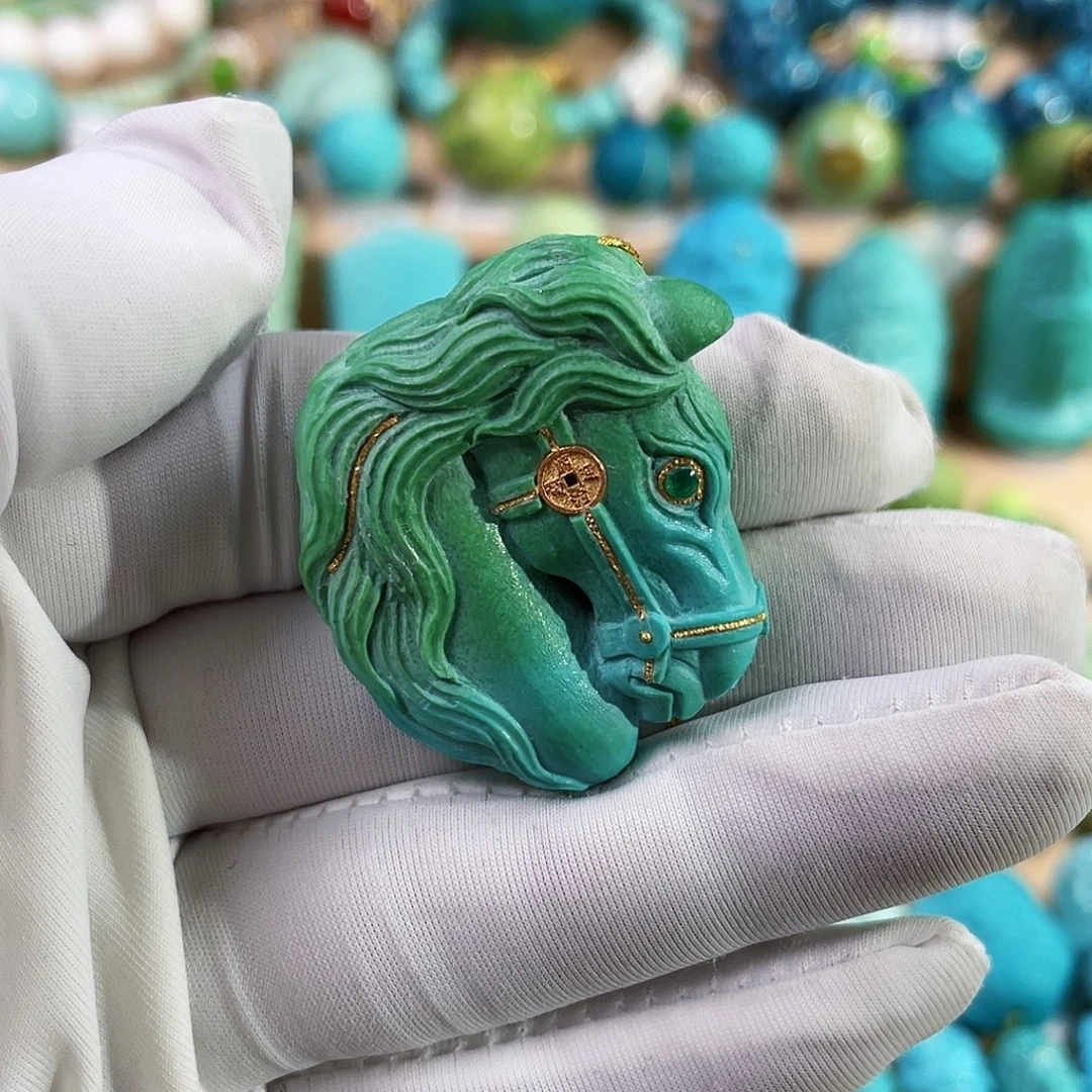 绿松石未镶嵌珠宝奇石