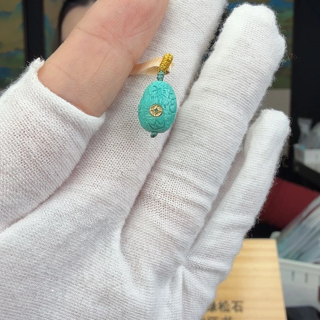 绿松石未镶嵌珠宝奇石