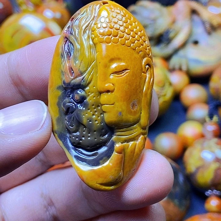 玛瑙/玉髓颈饰未镶嵌沙****庄