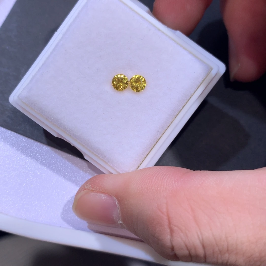 彩色蓝宝石裸石圆4.2