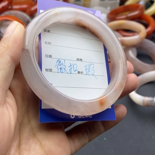 石英质玉未镶嵌手镯