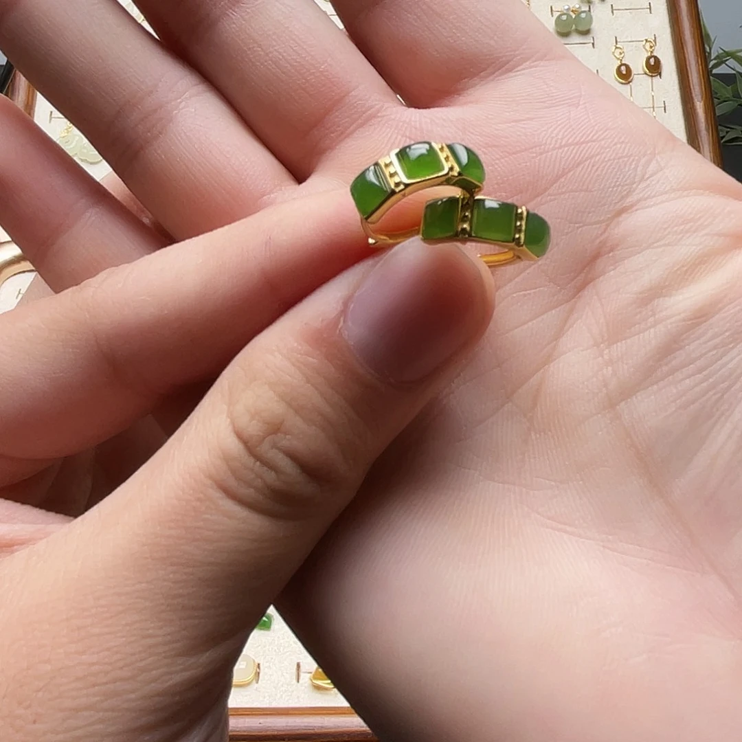 银S925镶嵌和田玉耳饰