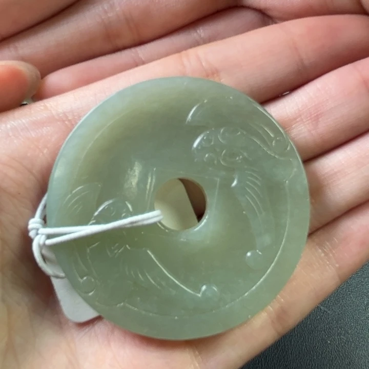 和田玉挂件未镶嵌智**里