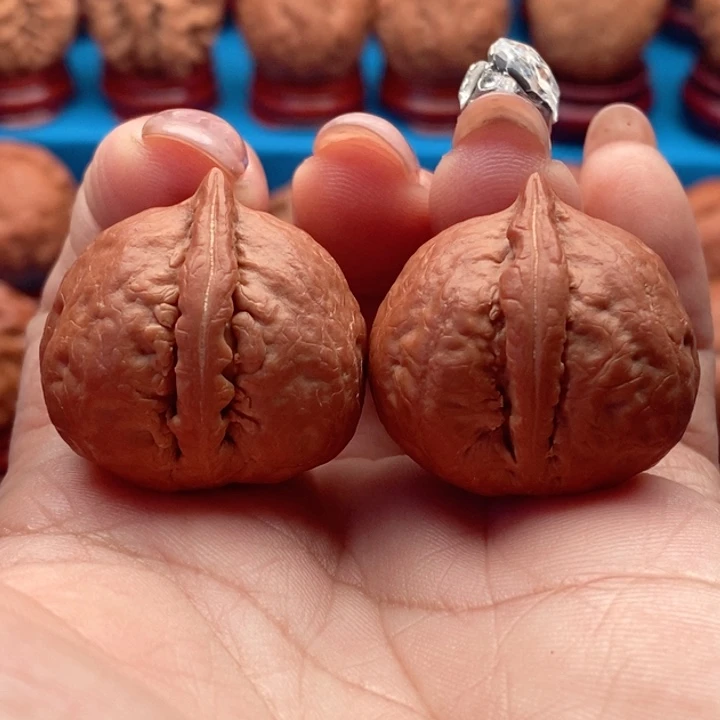 核桃精品文玩核桃手捻寿桃