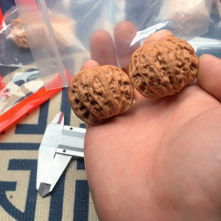 文玩核桃吊坠41磨盘170