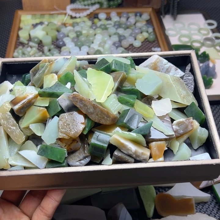 和田玉（糖玉）未镶嵌珠宝半成品