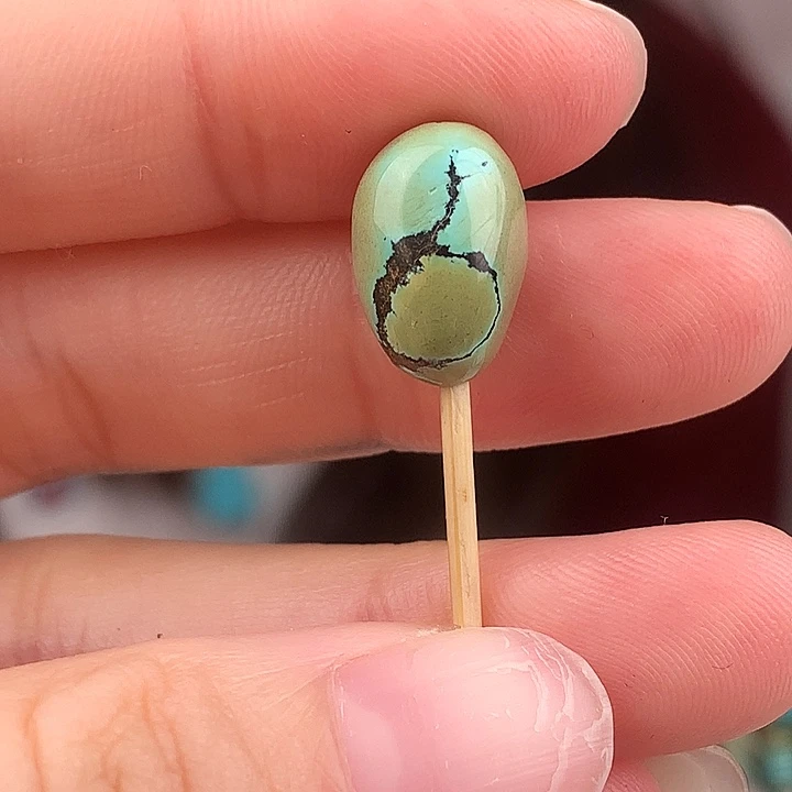 绿松石未镶嵌原矿