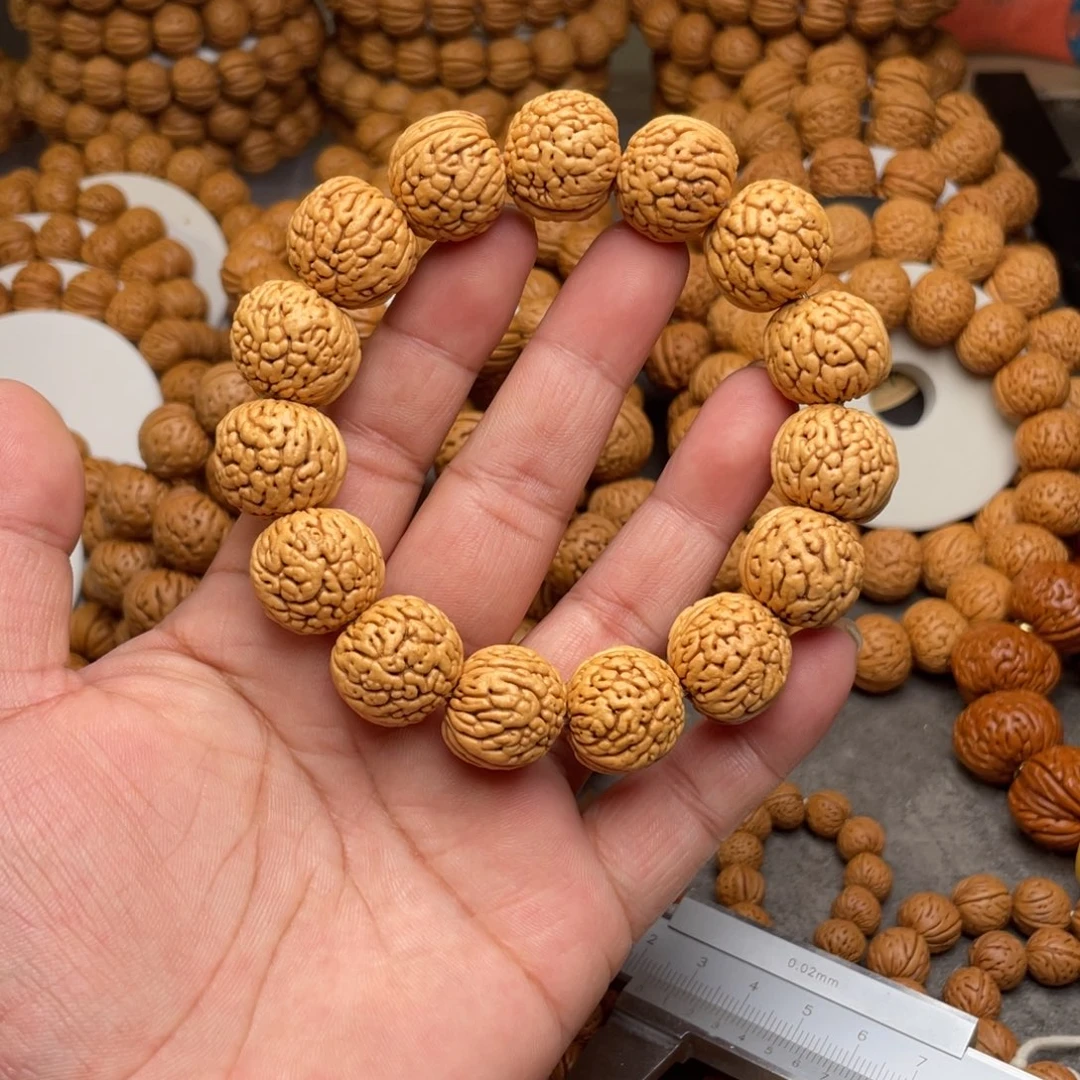 手串桃核铁扇公主闪18