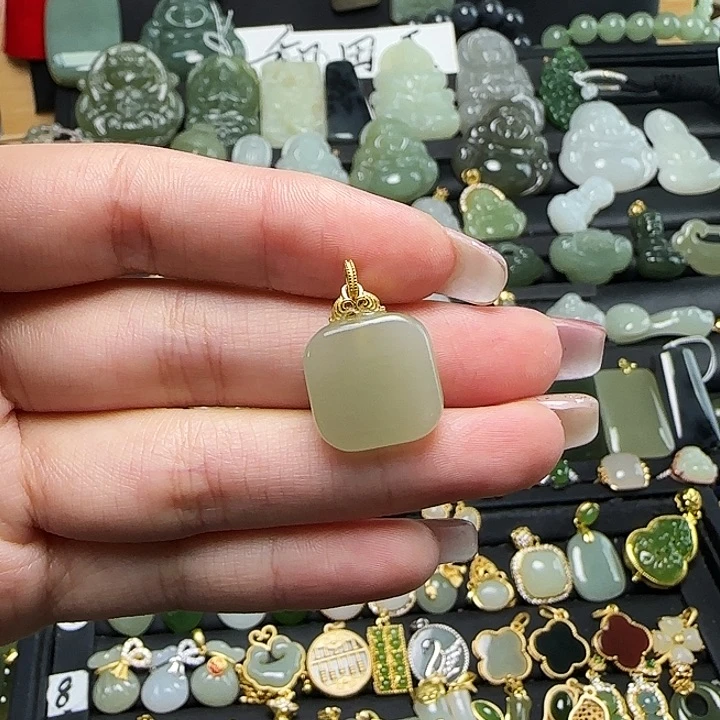 颈饰银S925镶嵌和田玉