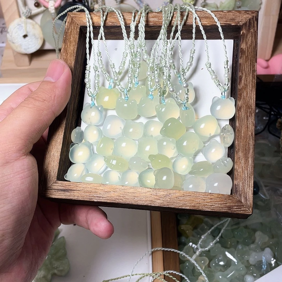 蛇纹石玉合金颈饰